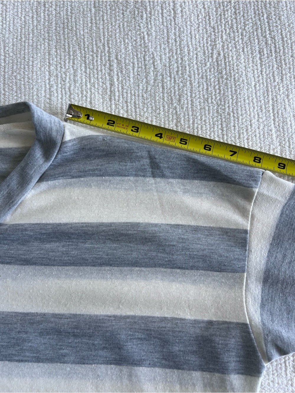 Free With Over 40$ Purchase Striped Gray and White V-Neck Tunic Top Size: M - Picture 9 of 14